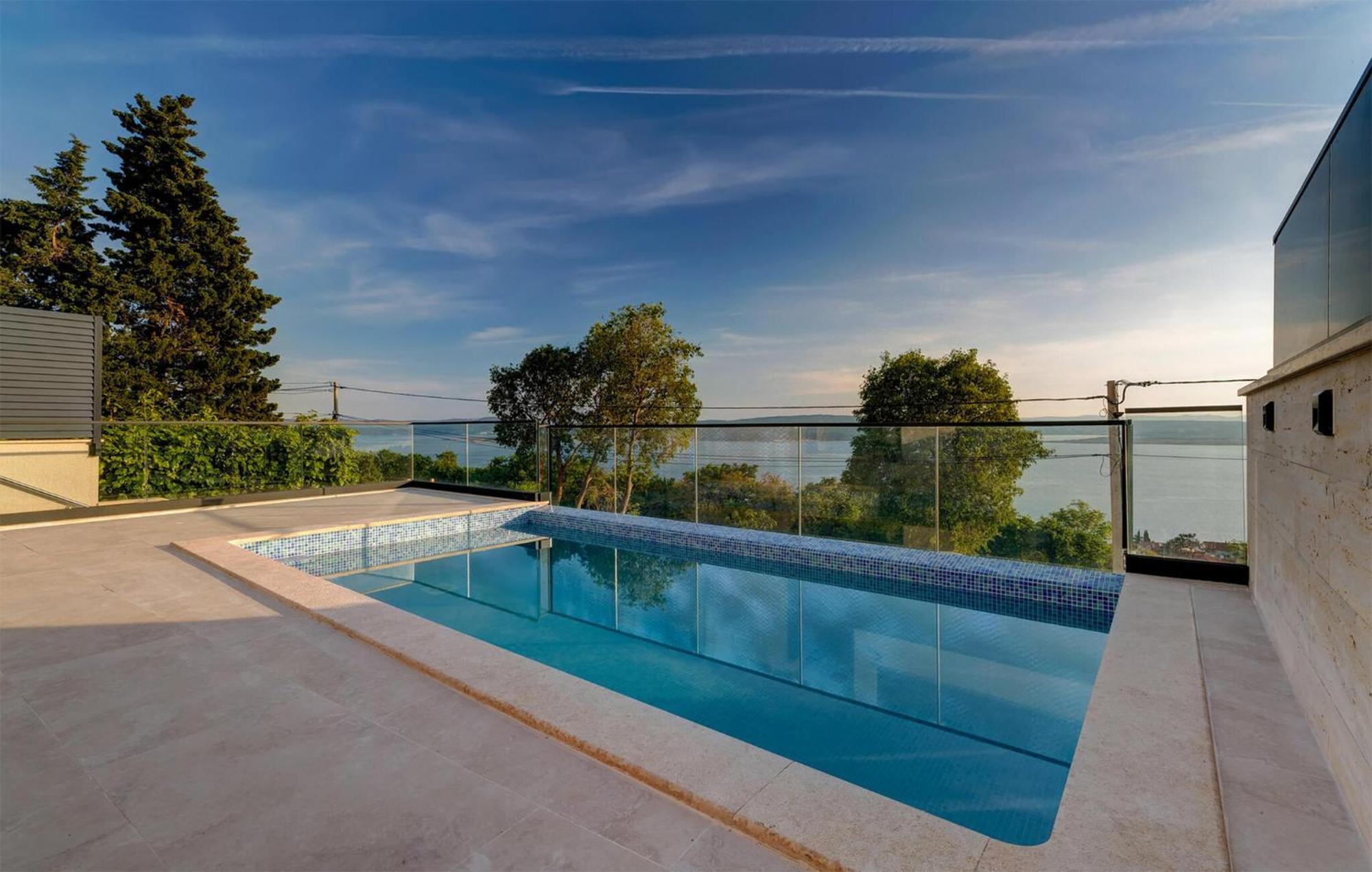 Cozy In With House Sea View